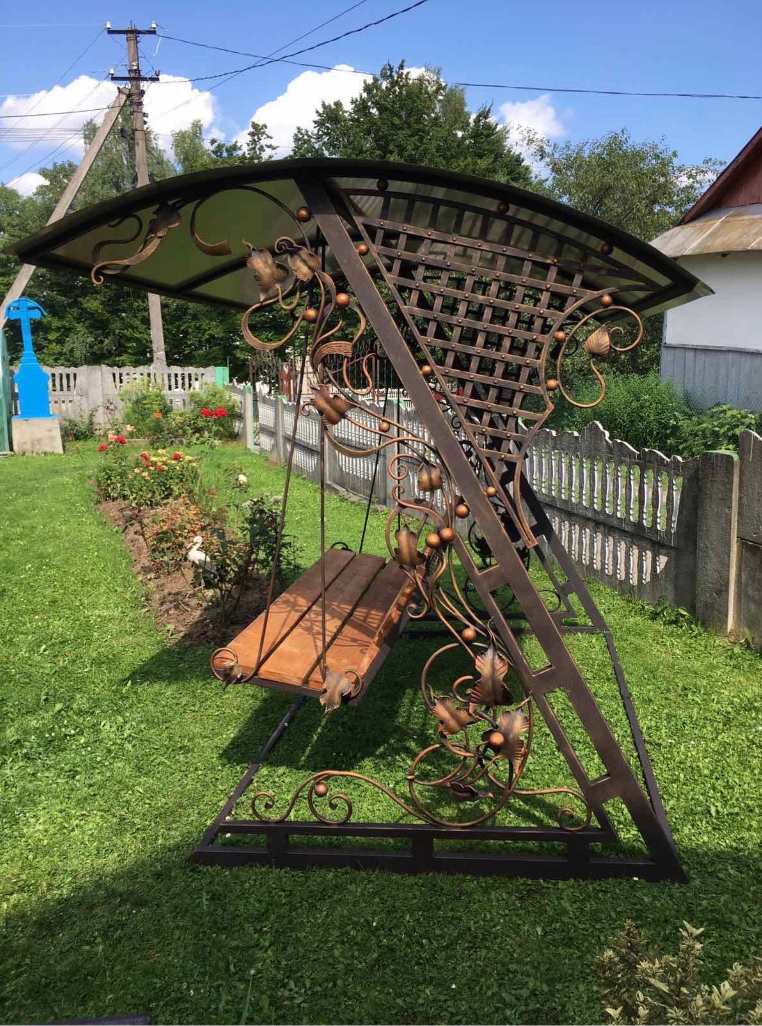 Heirloom Garden Glider