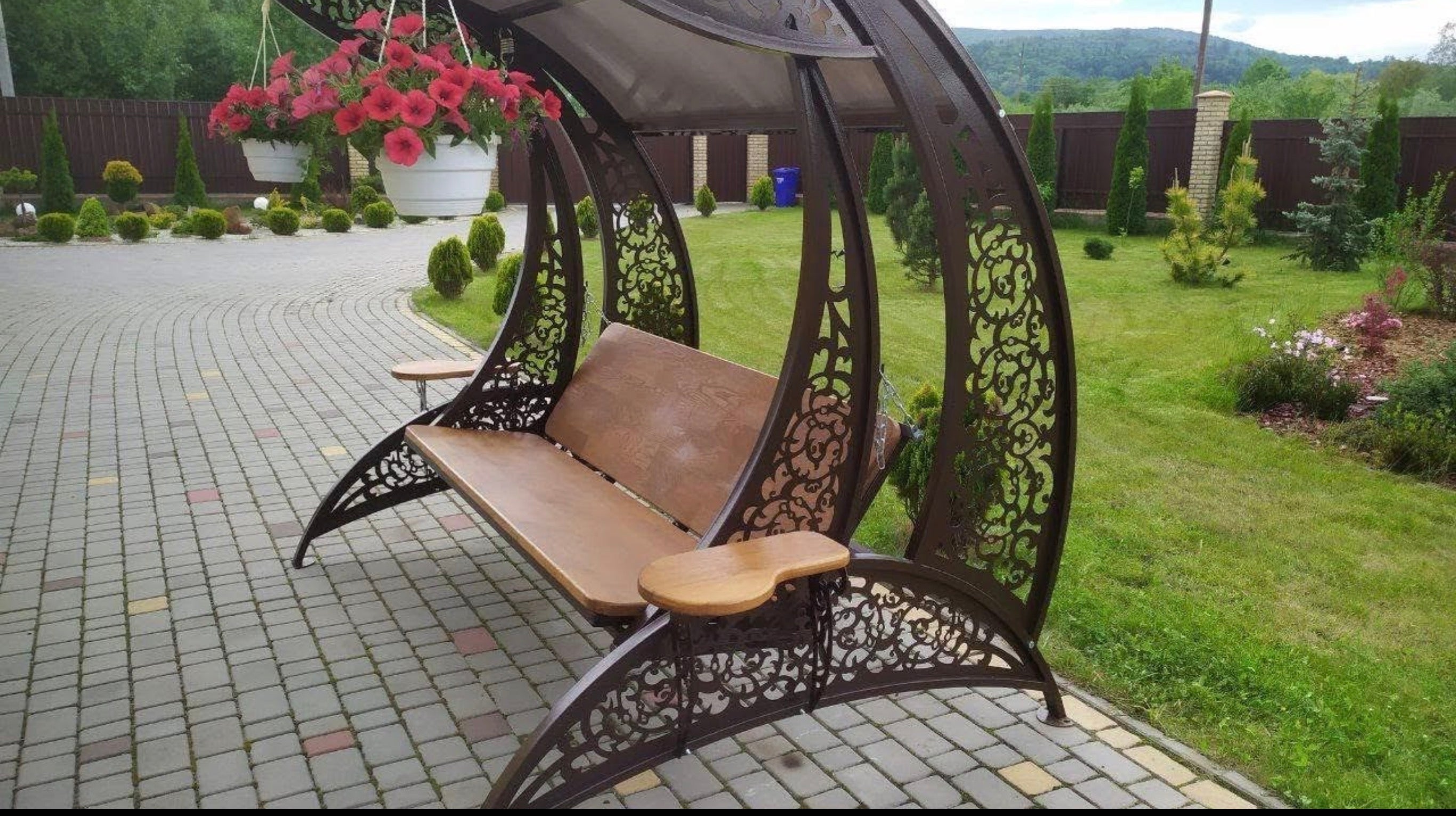 Heirloom Garden Glider